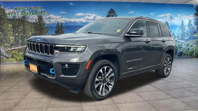 2023 Jeep Grand Cherokee Overland 4WD photo