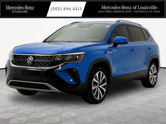2023 Volkswagen Taos SE FWD photo