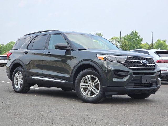 2023 Ford Explorer XLT 4WD photo