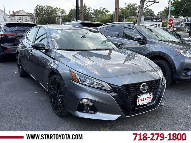 2022 Nissan Altima 2.5 SR AWD photo