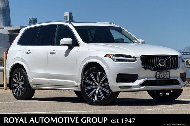 2023 Volvo XC90 Core AWD photo