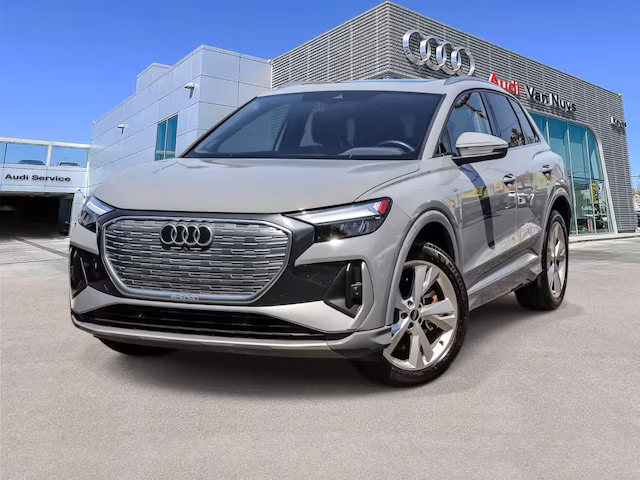 2023 Audi Q4 e-tron Premium AWD photo
