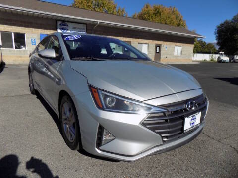 2020 Hyundai Elantra SEL FWD photo