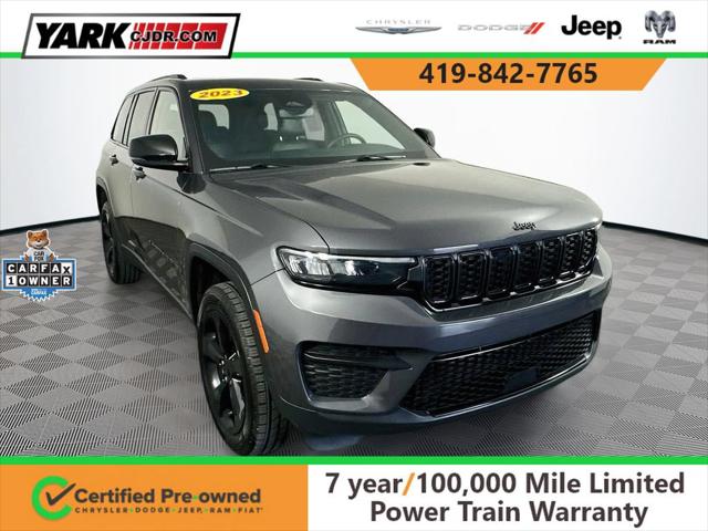 2023 Jeep Grand Cherokee Altitude 4WD photo