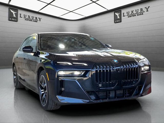 2023 BMW 7 Series 760i xDrive AWD photo
