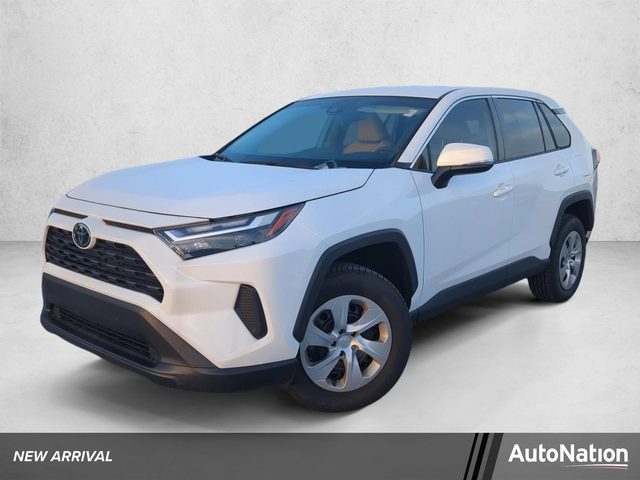 2023 Toyota RAV4 LE FWD photo