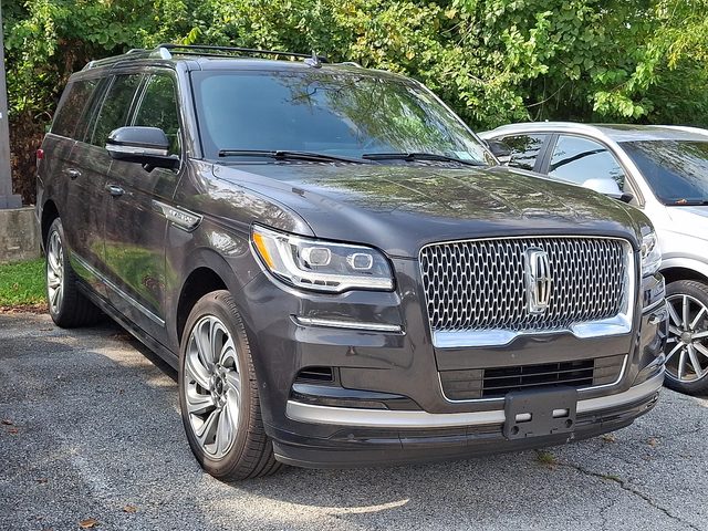 2023 Lincoln Navigator L Reserve 4WD photo