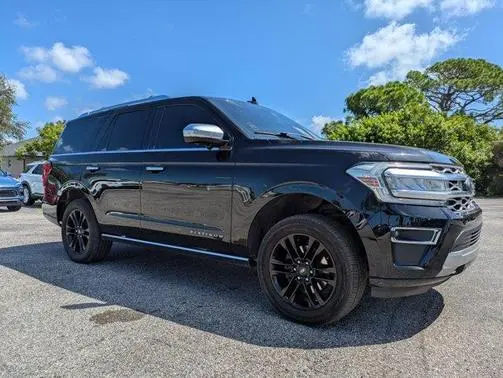 2023 Ford Expedition Platinum 4WD photo