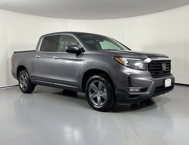 2023 Honda Ridgeline RTL-E AWD photo