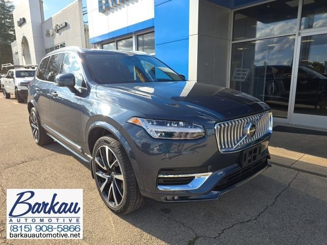 2023 Volvo XC90 Plus AWD photo
