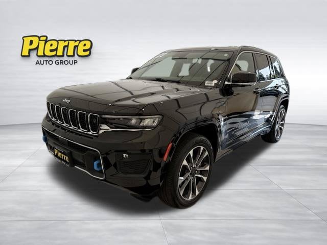 2023 Jeep Grand Cherokee Overland 4WD photo