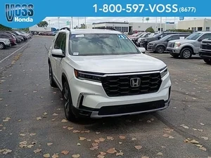 2023 Honda Pilot Touring AWD photo