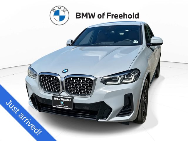 2023 BMW X4 xDrive30i AWD photo