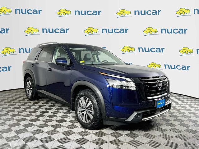 2023 Nissan Pathfinder SL 4WD photo