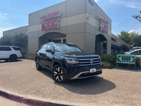 2023 Volkswagen Atlas Cross Sport 2.0T SE FWD photo