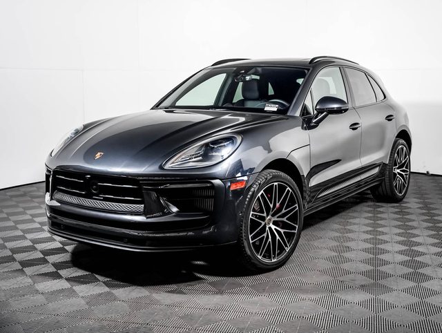 2023 Porsche Macan S AWD photo