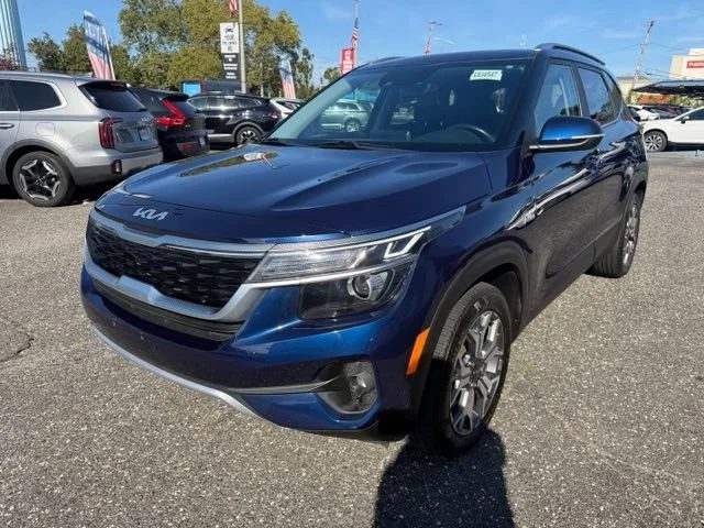 2023 Kia Seltos EX AWD photo