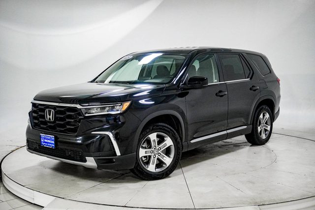 2023 Honda Pilot EX-L 8 Passenger AWD photo