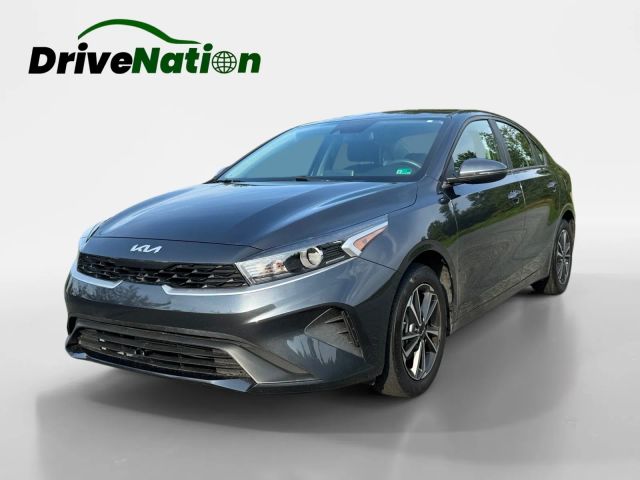 2023 Kia Forte LXS FWD photo