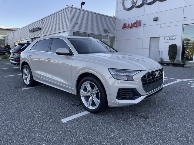 2023 Audi Q8 Premium AWD photo