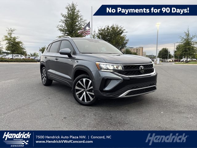 2023 Volkswagen Taos SE AWD photo