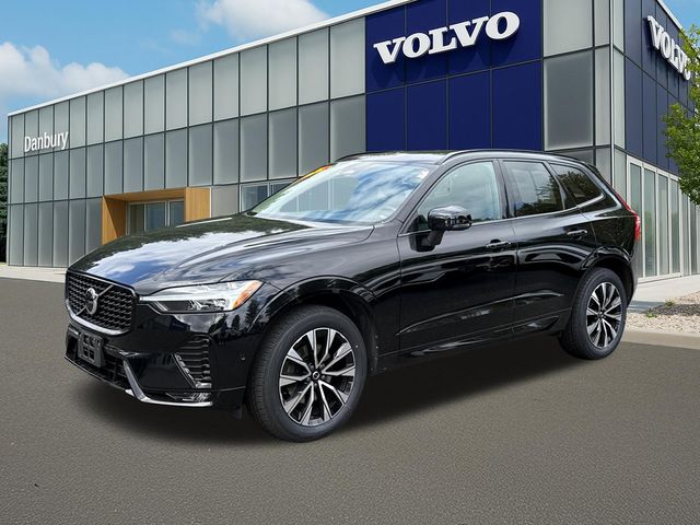 2023 Volvo XC60 Plus Dark Theme AWD photo