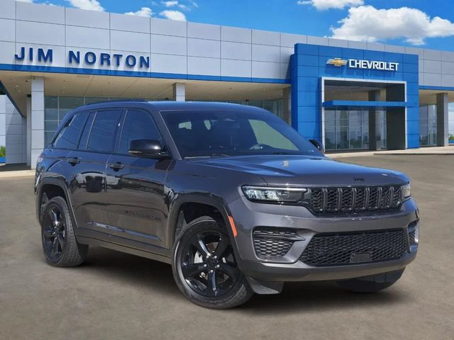 2023 Jeep Grand Cherokee Altitude 4WD photo