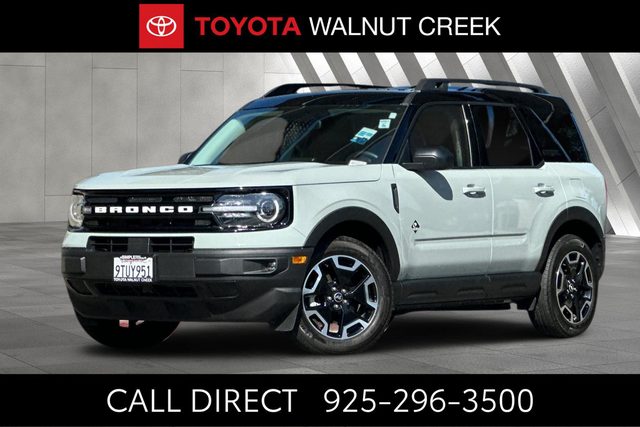 2023 Ford Bronco Sport Outer Banks 4WD photo