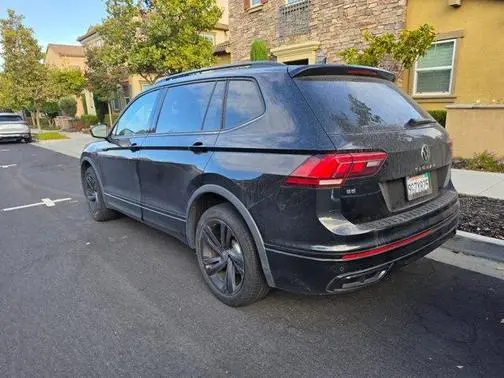 2023 Volkswagen Tiguan SE R-Line Black FWD photo