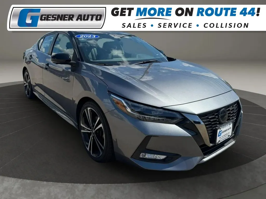 2023 Nissan Sentra SR FWD photo