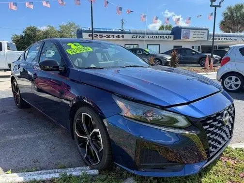 2023 Nissan Altima 2.5 SR FWD photo