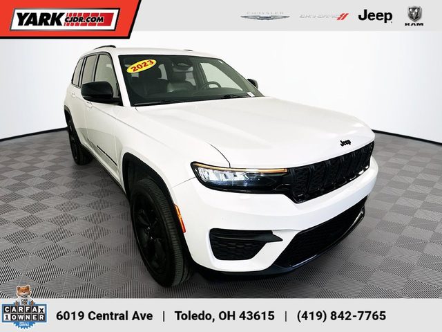2023 Jeep Grand Cherokee Altitude 4WD photo