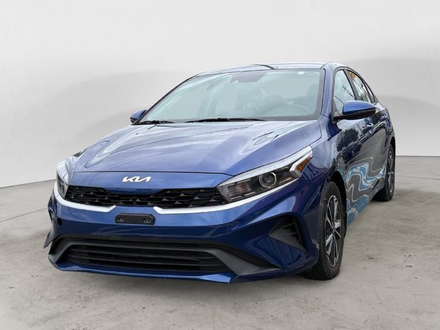 2023 Kia Forte LXS FWD photo