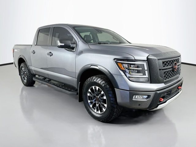 2023 Nissan Titan PRO-4X 4WD photo