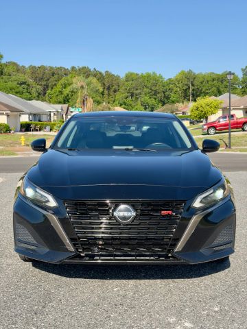 2023 Nissan Altima 2.5 SR FWD photo