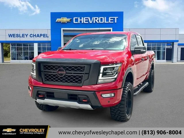 2023 Nissan Titan PRO-4X 4WD photo