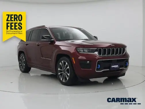 2023 Jeep Grand Cherokee Overland 4WD photo