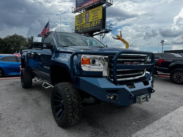 2015 GMC Sierra 2500HD SLT 4WD photo