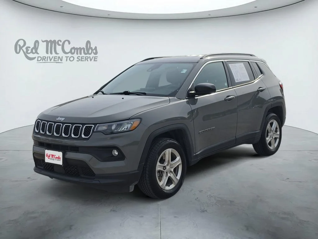 2023 Jeep Compass Latitude 4WD photo