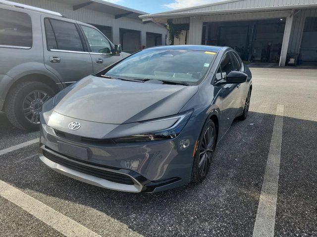 2023 Toyota Prius XLE FWD photo