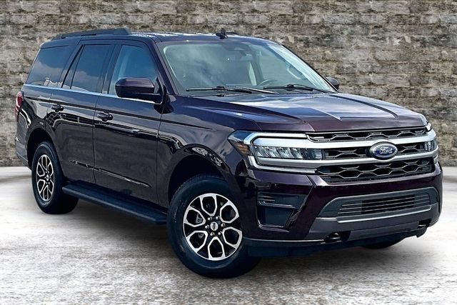 2023 Ford Expedition XLT 4WD photo
