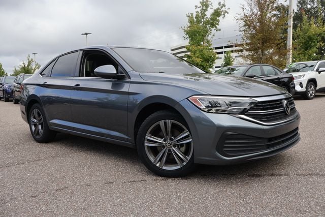 2023 Volkswagen Jetta SE FWD photo