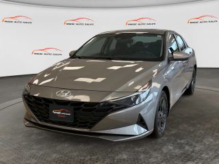2023 Hyundai Elantra SEL FWD photo