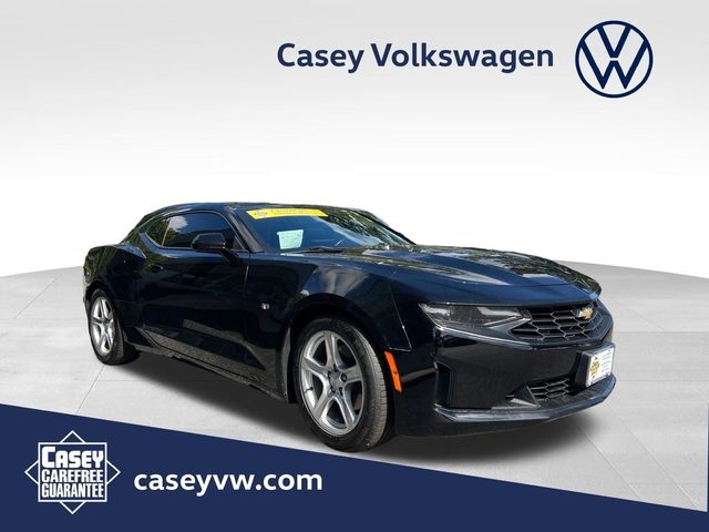 2022 Chevrolet Camaro 1LT RWD photo