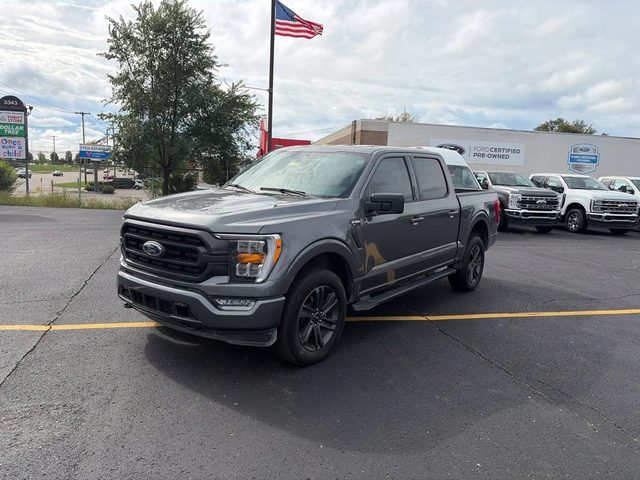 2023 Ford F-150 XLT 4WD photo