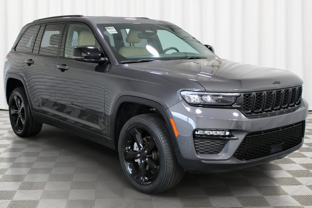 2023 Jeep Grand Cherokee Limited RWD photo