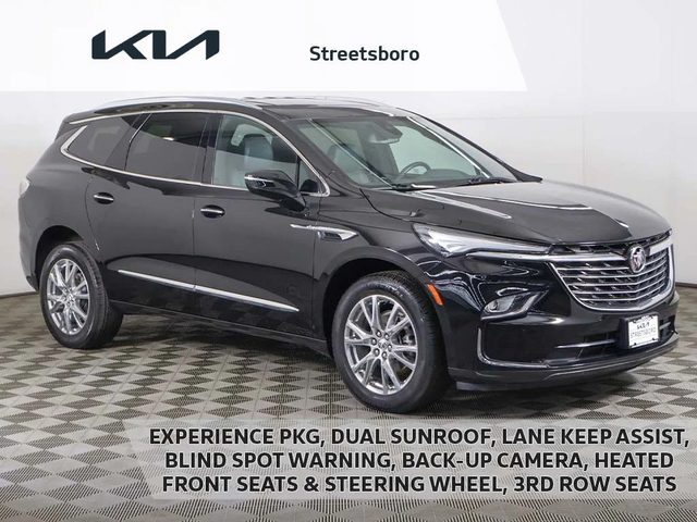 2023 Buick Enclave Essence AWD photo