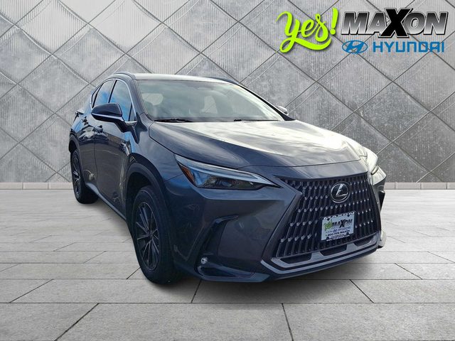 2023 Lexus NX NX 250 AWD photo
