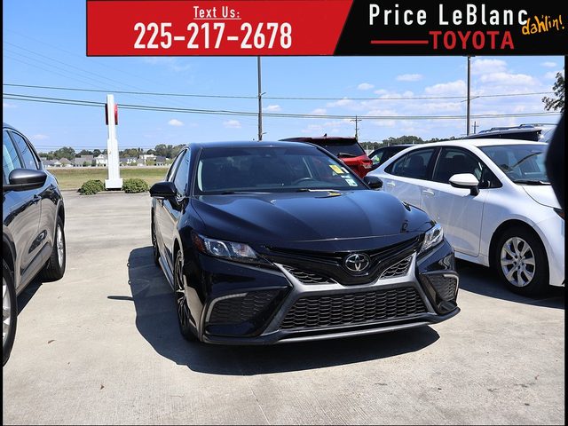 2023 Toyota Camry SE FWD photo