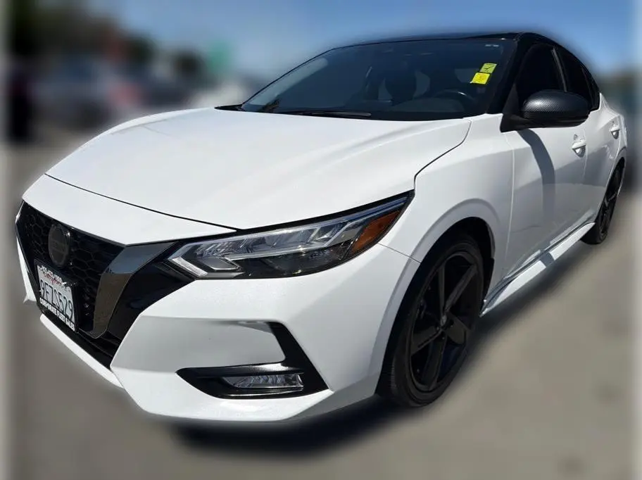 2023 Nissan Sentra SR FWD photo